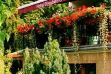 招待所 伊莉莎白萨加尔尼酒店 2*